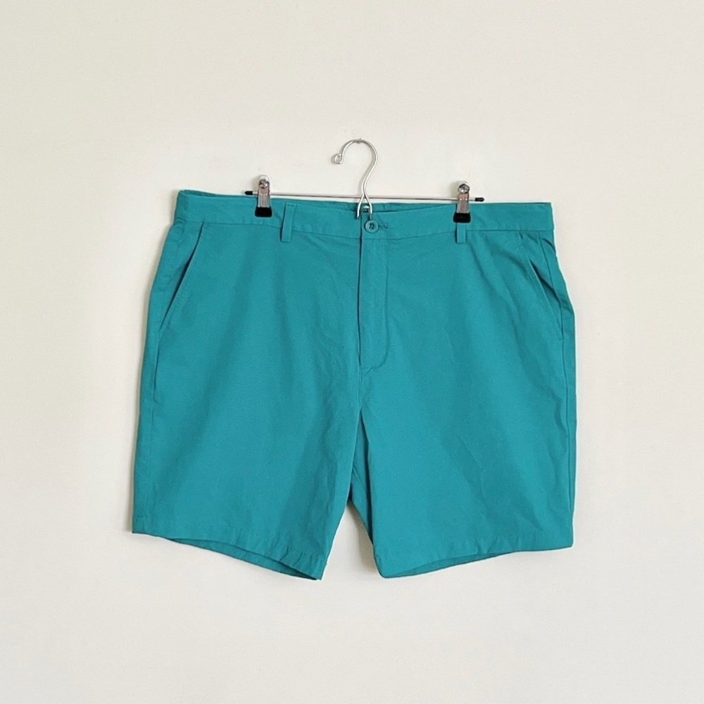 Vineyard Vines Performance 8” Lightweight Teal Shorts Men’s size 40 Waist
